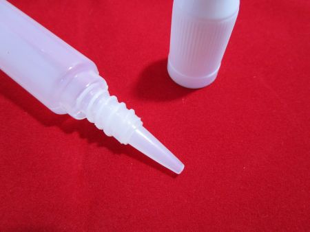 10 Stück PE Flaschen lang / dünn (Stiftflaschen) 15ml Tropfer und Kisi (Stiftflasche "Unicorn")