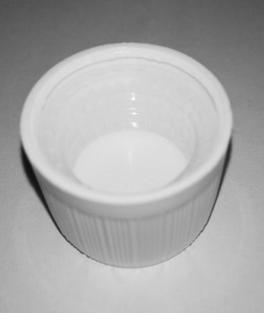 1 Schraubverschluss Premium weiss mit PE Dichteinlage & KiSi 18mm