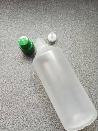 Tropfflasche 100 ml Slimaufsatz kindersicherer Verschluss grün